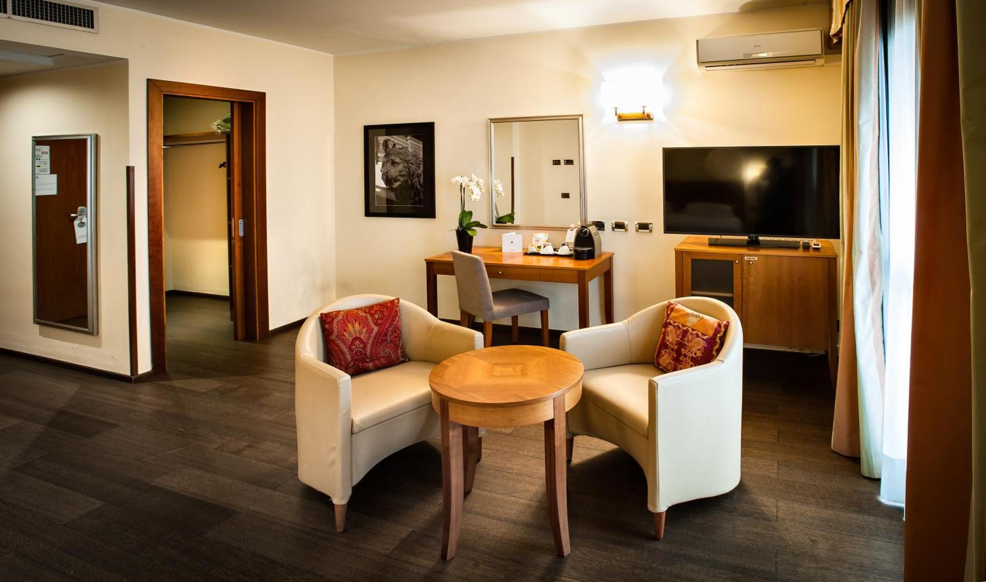 Hotel Dei Cavalieri Caserta - La Reggia Rum bild